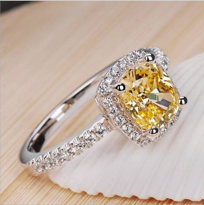ZÉLVARÈ Lumière Bridal Engagement Ring – product photo