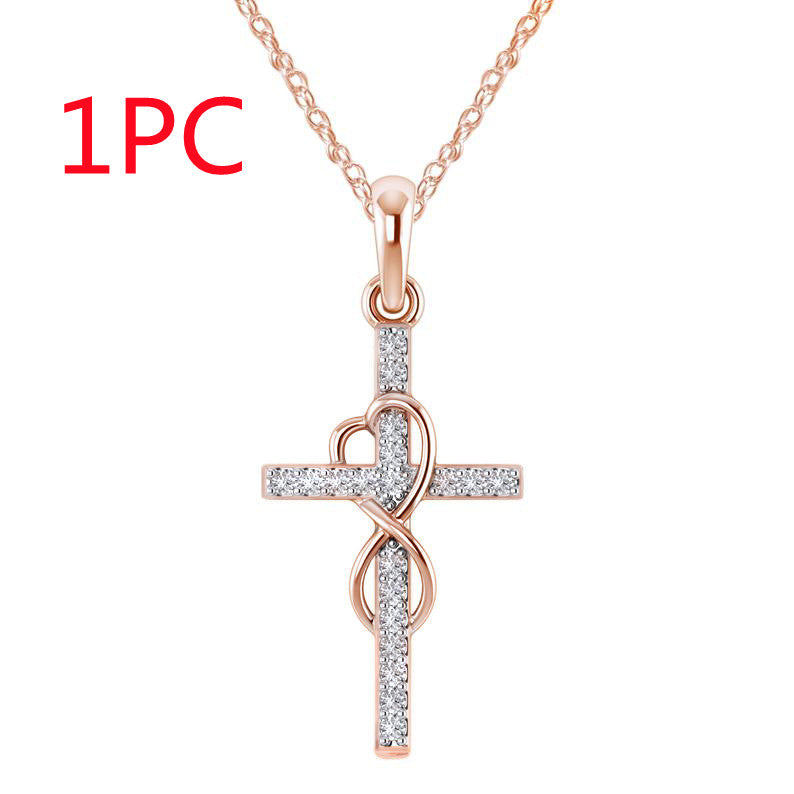 ZÉLVARÈ cross pendant necklace chain detail