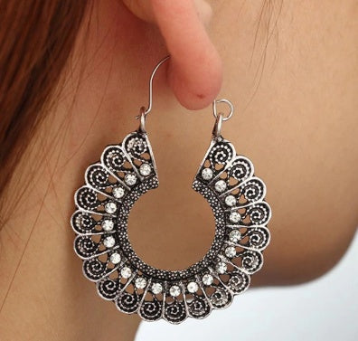 ZÉLVARÈ Boheme Artisan Drop Earrings alternate view