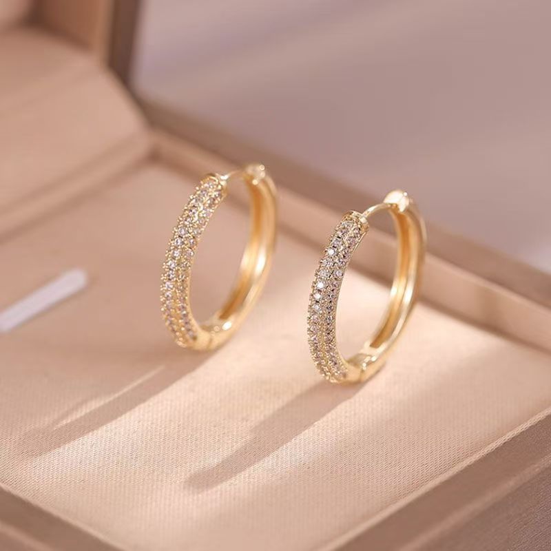 ZÉLVARÈ Aurelia Zircon Earrings – product photo