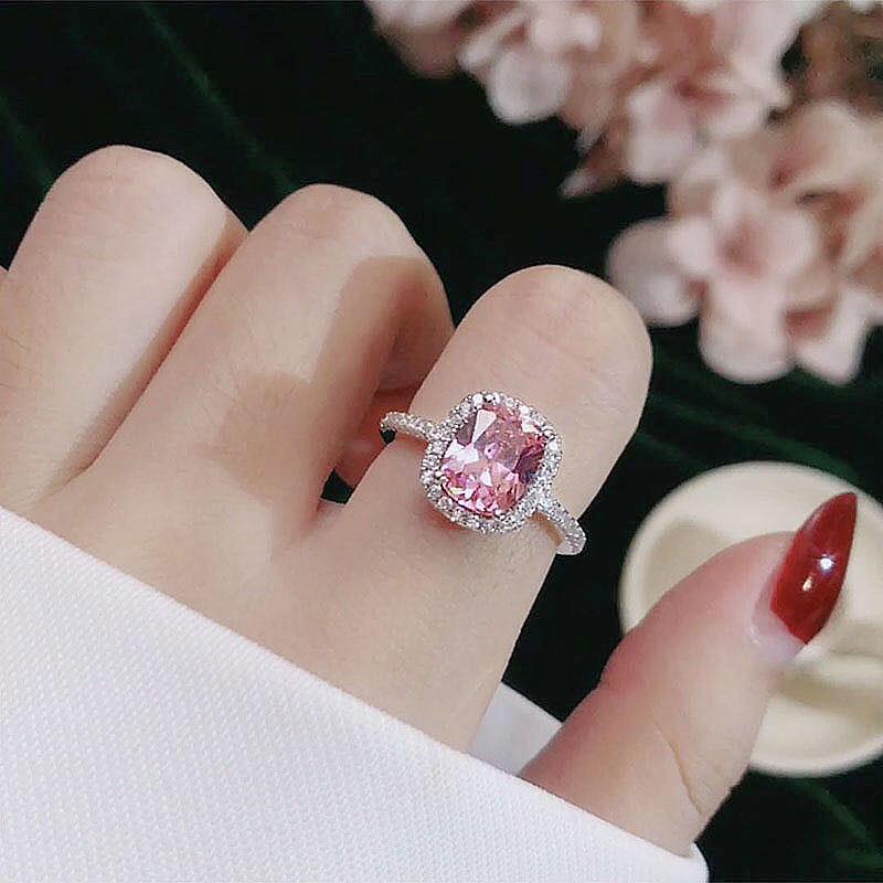 ZÉLVARÈ Lumière Bridal Engagement Ring – product photo