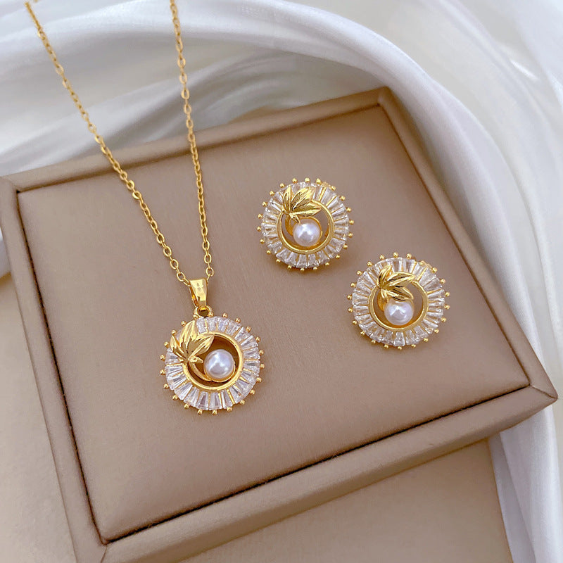 ZÉLVARÈ Étoile Geometric Jewelry Set – product photo
