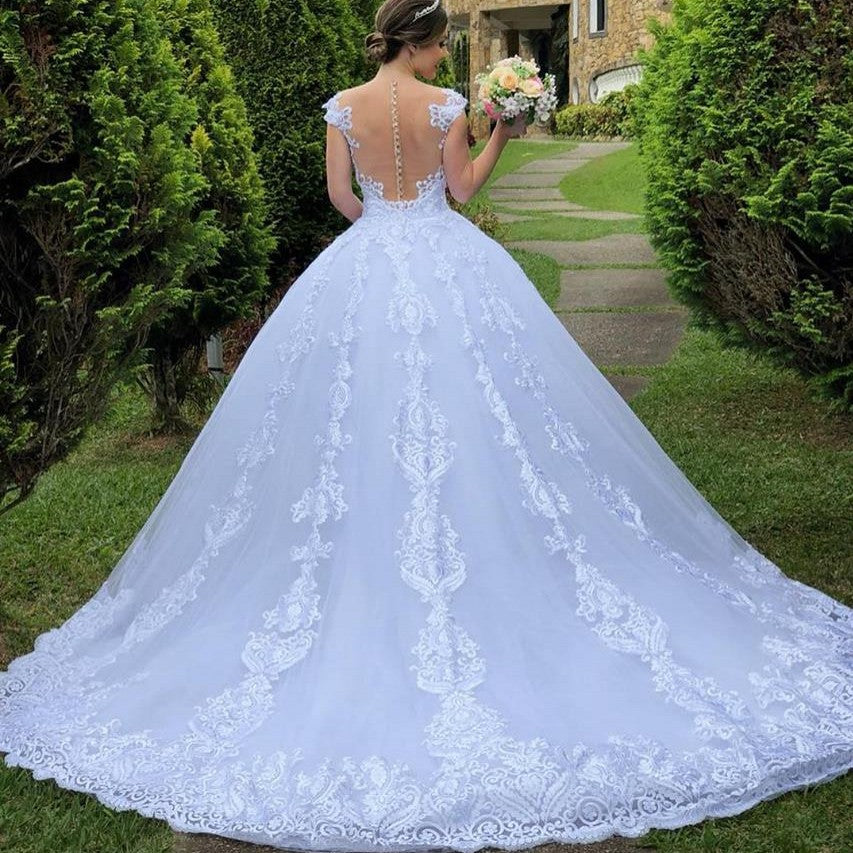 ZÉLVARÈ Isabelle Vintage Lace Wedding Dress – product photo