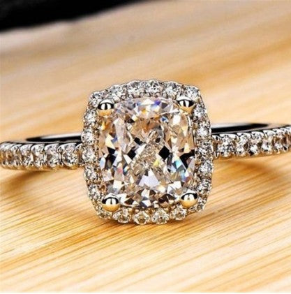 ZÉLVARÈ Lumière Bridal Engagement Ring – product photo