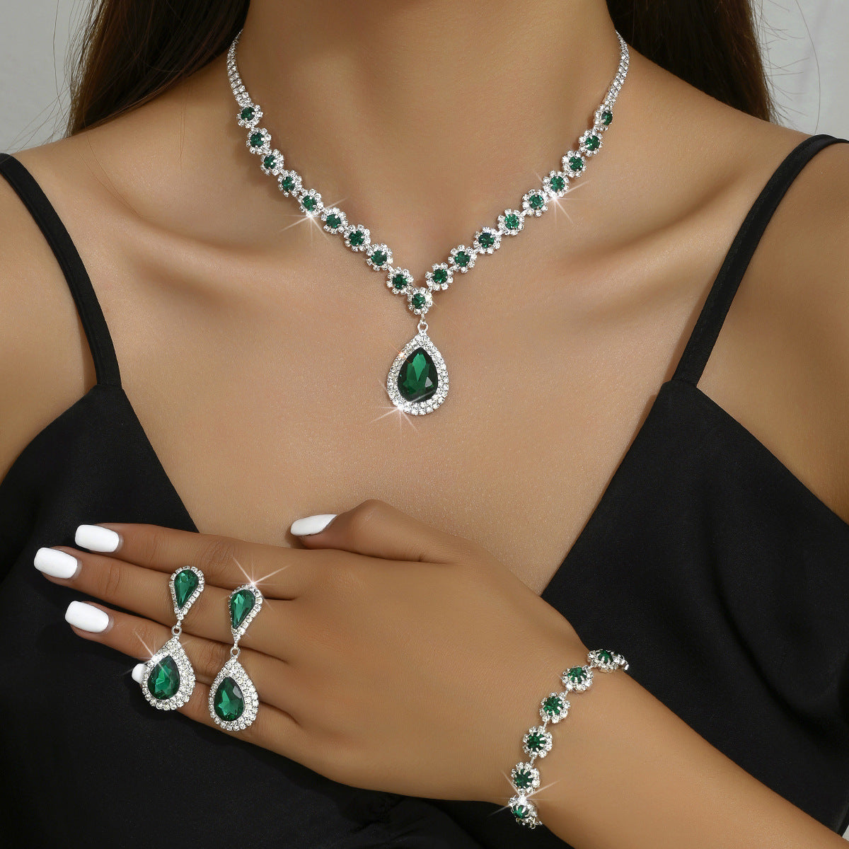 ZÉLVARÈ Cosmic Crystal Bridal Jewelry Set – product photo