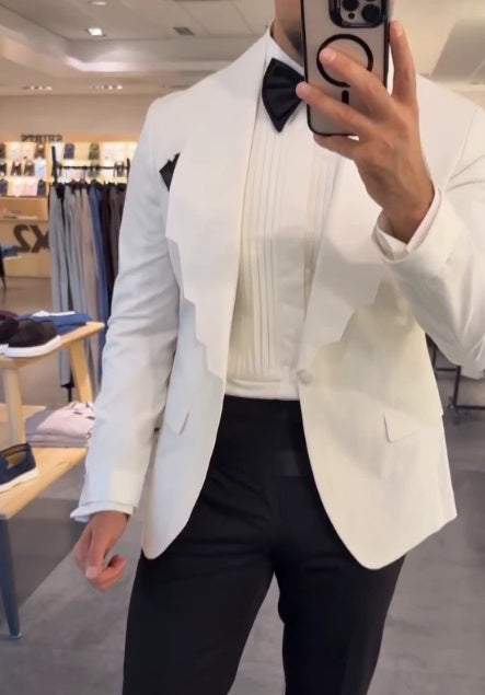 ZÉLVARÈ Men's White Peak-Lapel Tuxedo Blazer – product photo