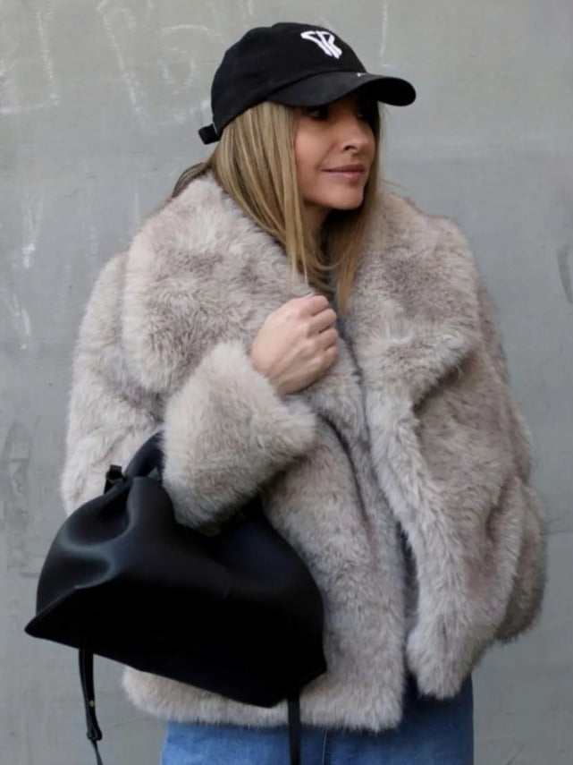 ZÉLVARÈ Women's Plush Lapel Winter Coat – product photo