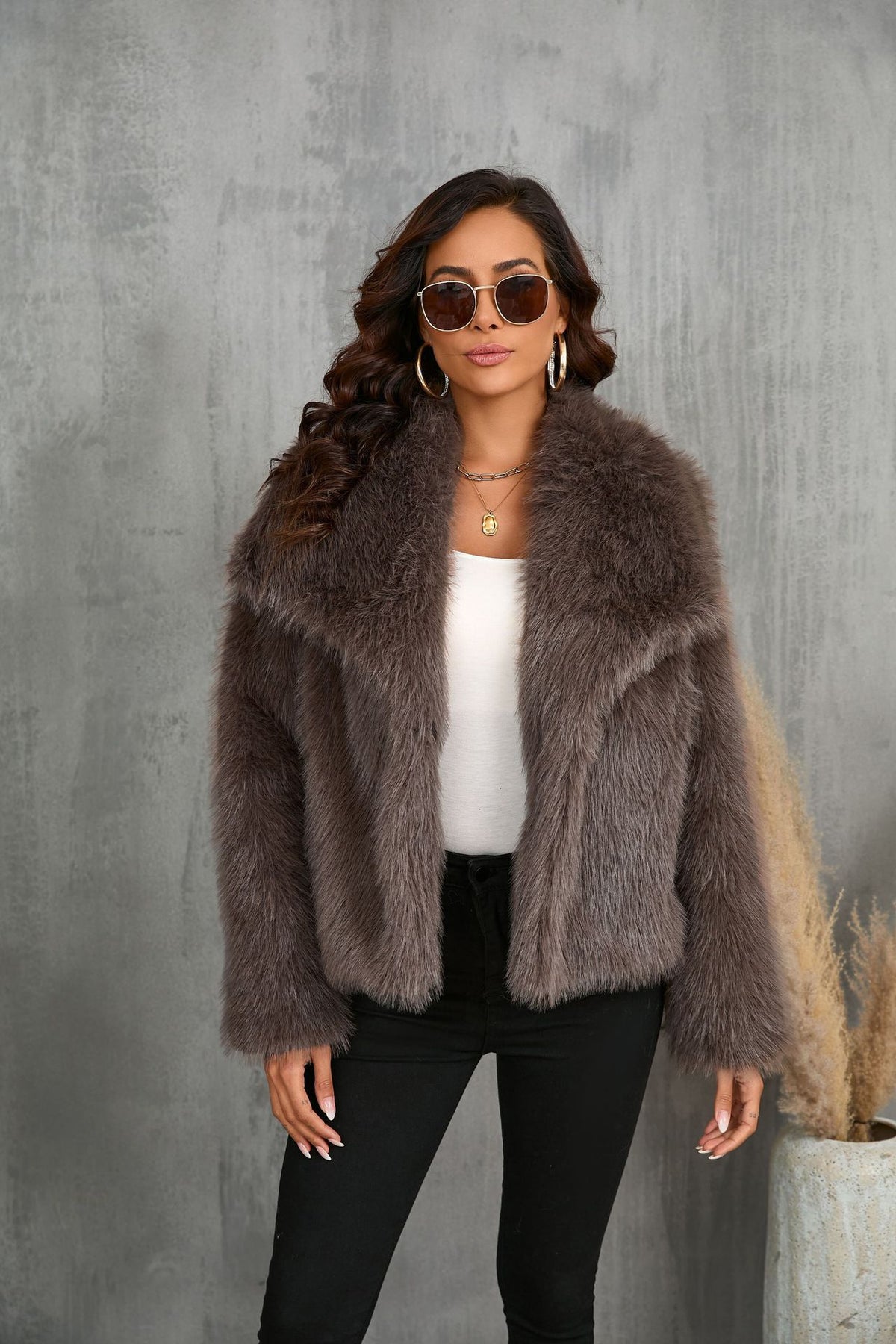 ZÉLVARÈ Women's Plush Lapel Winter Coat – product photo