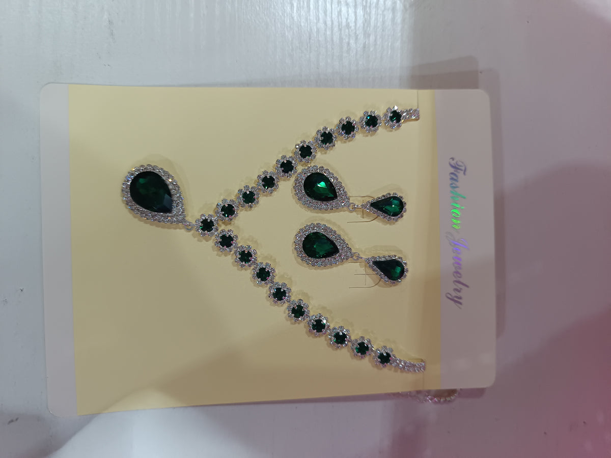 ZÉLVARÈ Cosmic Crystal Bridal Jewelry Set – product photo