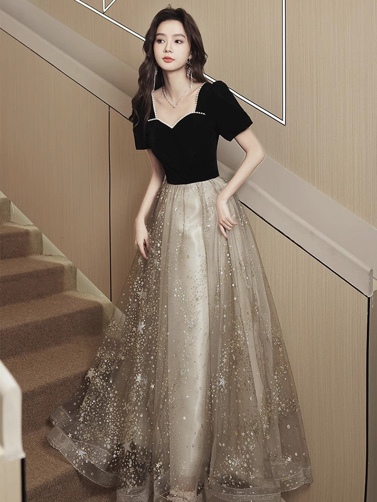 ZÉLVARÈ Noir Élégance Evening Dress – product photo